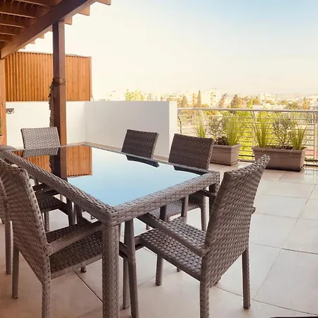Oasis Penthouse Luxury דירה *
